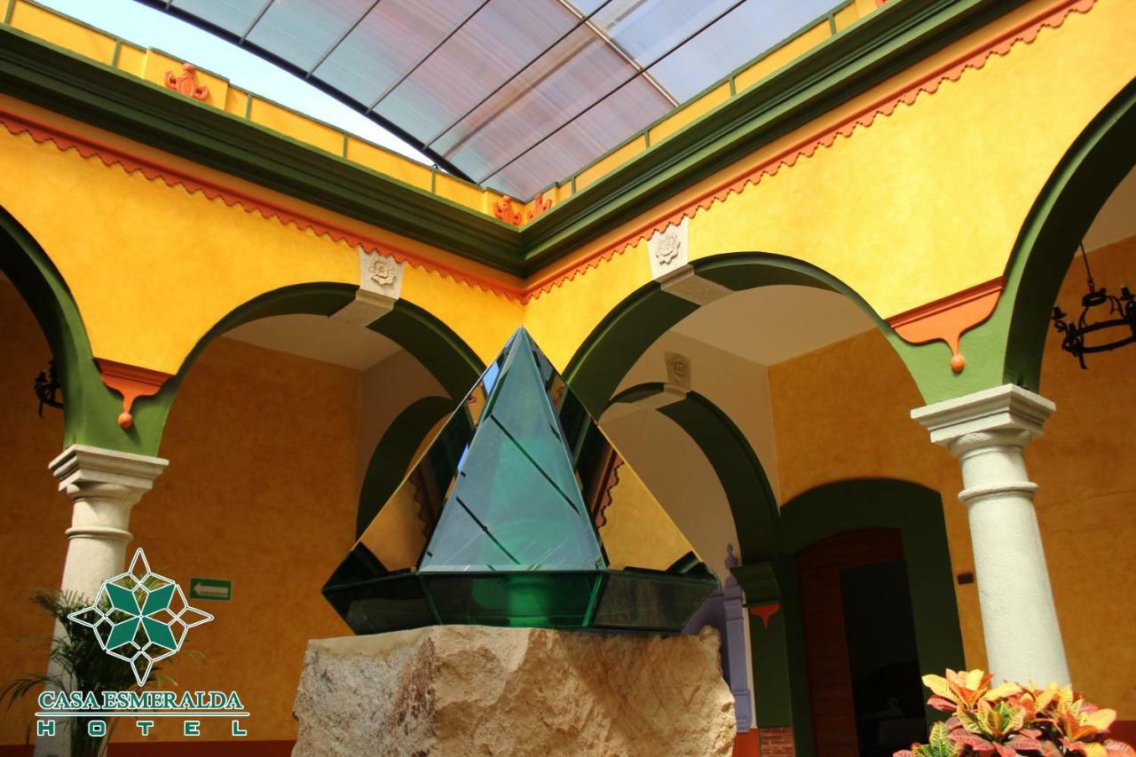 Casa Esmeralda Hotel *